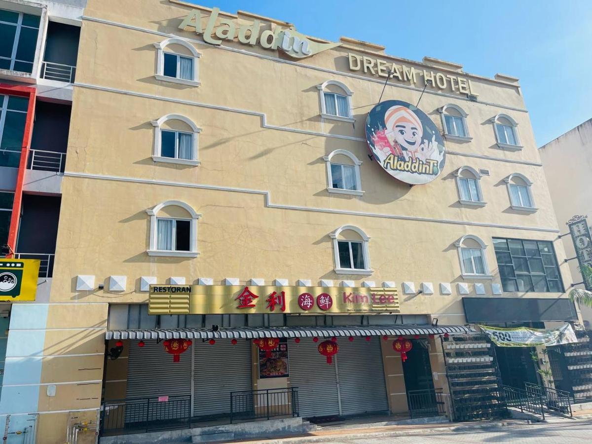 Aladdin Dream Hotel Johor Bahru Exterior photo