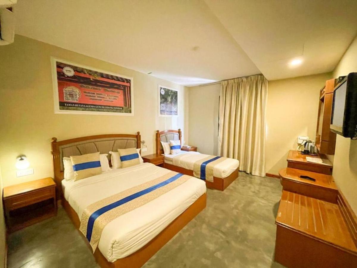 Aladdin Dream Hotel Johor Bahru Exterior photo